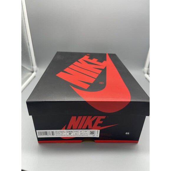 Air Jordan 1 Retro High OG ‘Volt Gold’ Size 9.5M 11W New W OG Box 555088-118 main image 6